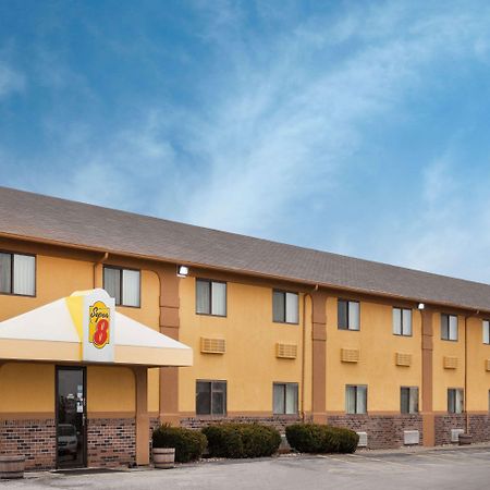 ซูเปอร์ 8 บาย วินด์แฮม มัสคาไทน์ Hotel Muscatine ภายนอก รูปภาพ
