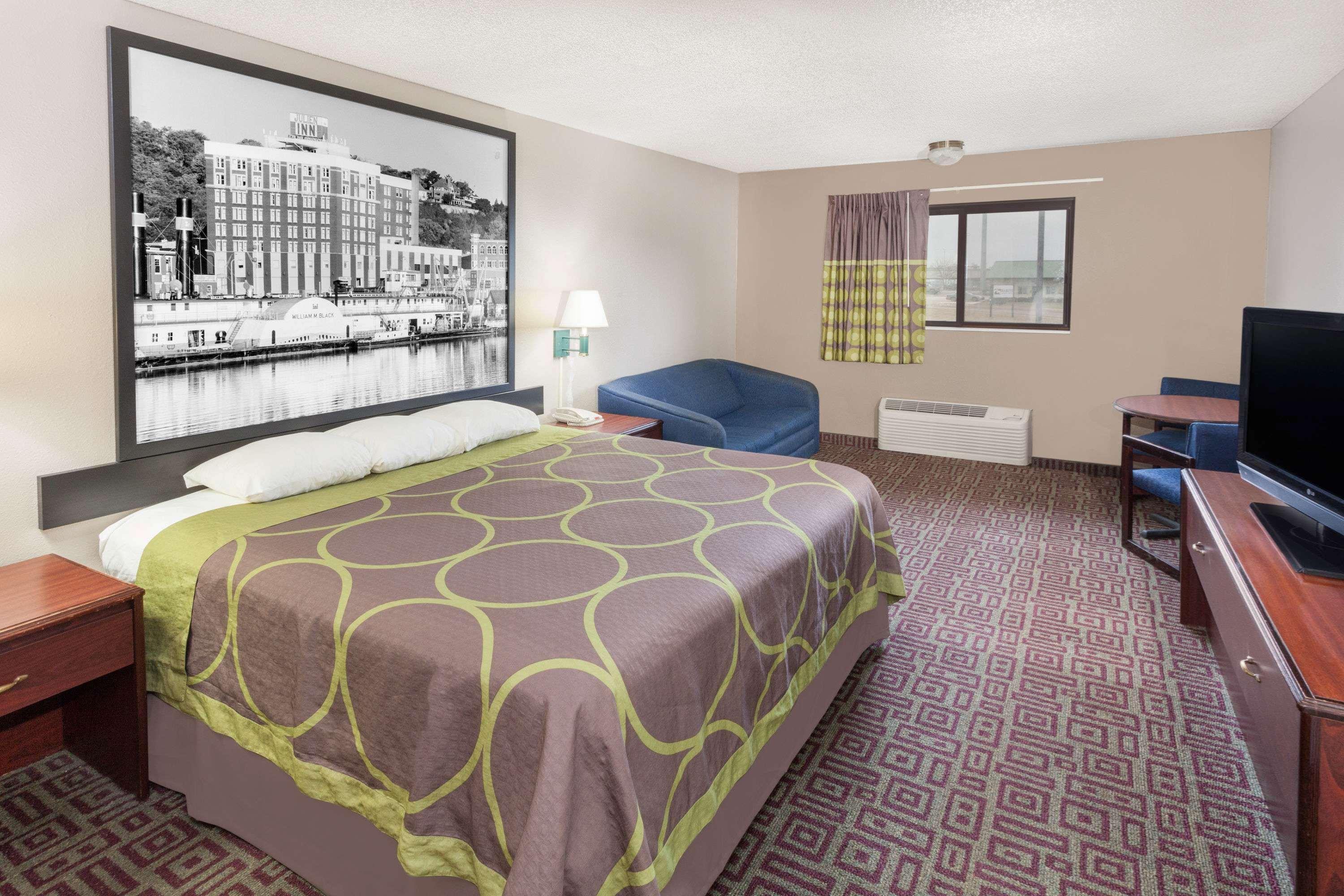 ซูเปอร์ 8 บาย วินด์แฮม มัสคาไทน์ Hotel Muscatine ภายนอก รูปภาพ