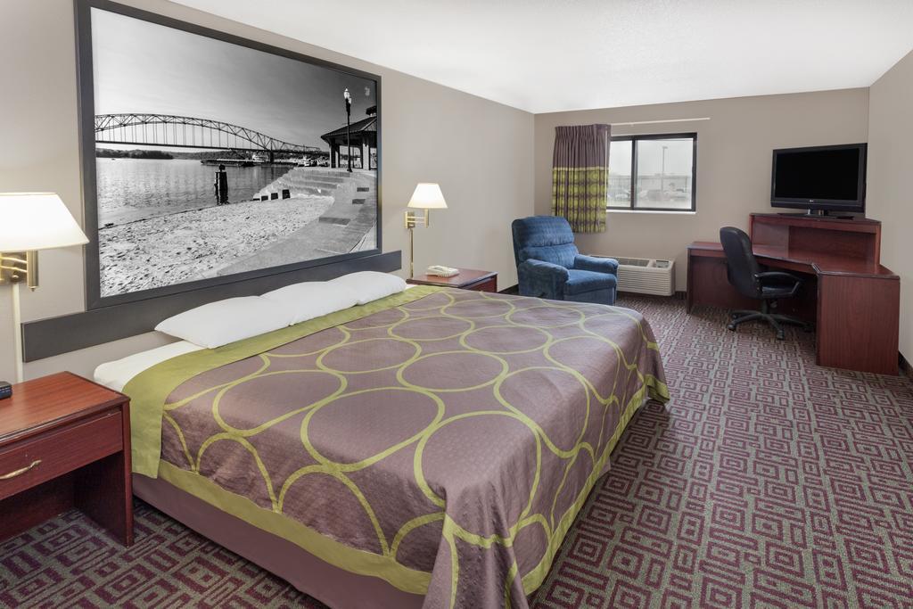 ซูเปอร์ 8 บาย วินด์แฮม มัสคาไทน์ Hotel Muscatine ภายนอก รูปภาพ